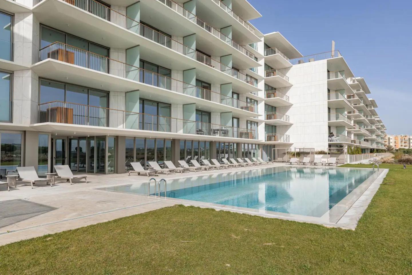 Bayline- Beachfront And Pool Armacao de Pera Bagian luar foto