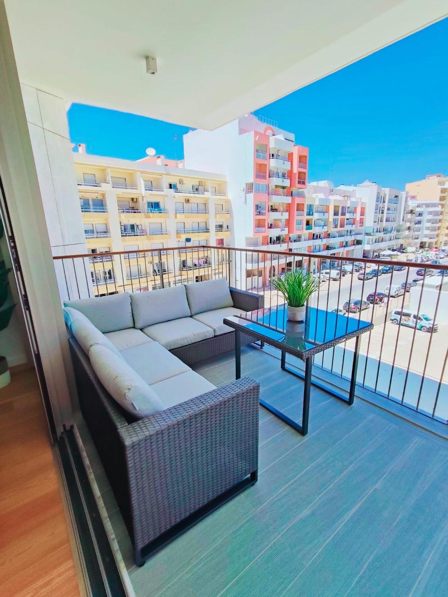 Bayline- Beachfront And Pool Armacao de Pera Bagian luar foto